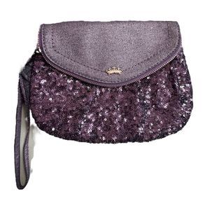 Juicy couture violet sequin wristlet 🎉 Hosts pick🎉